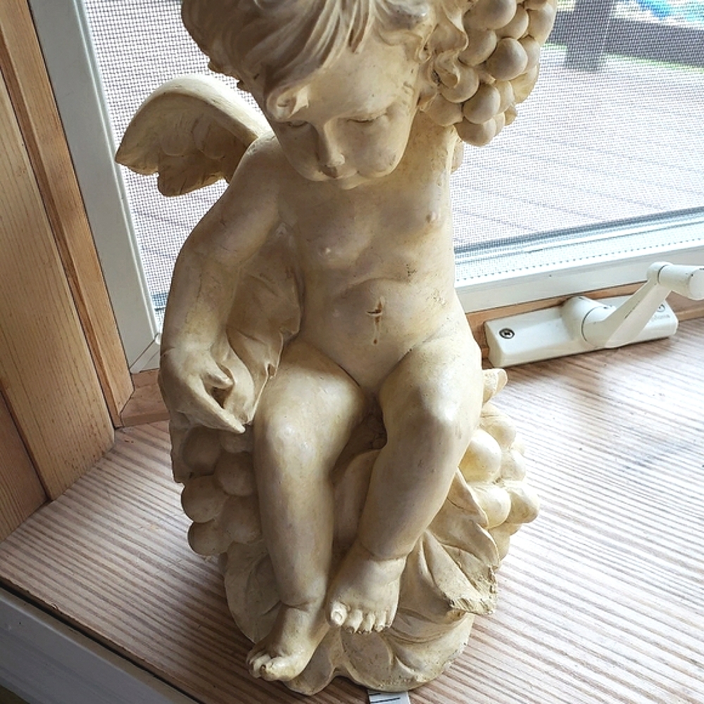 Cherub Angel Wings Statue sitting on Grapes & Leaves hidden door on bottom - Picture 5 of 13